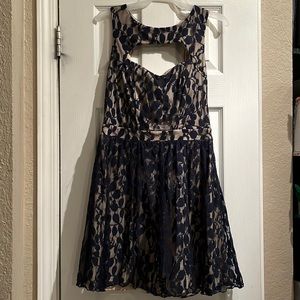 Beautiful Navy and Tan Dress!